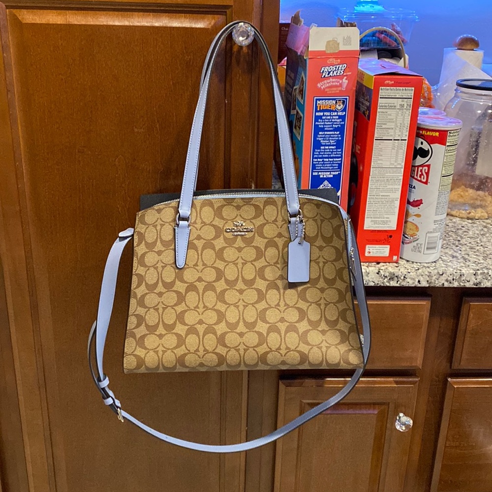 Almost Brand new Coach Bag